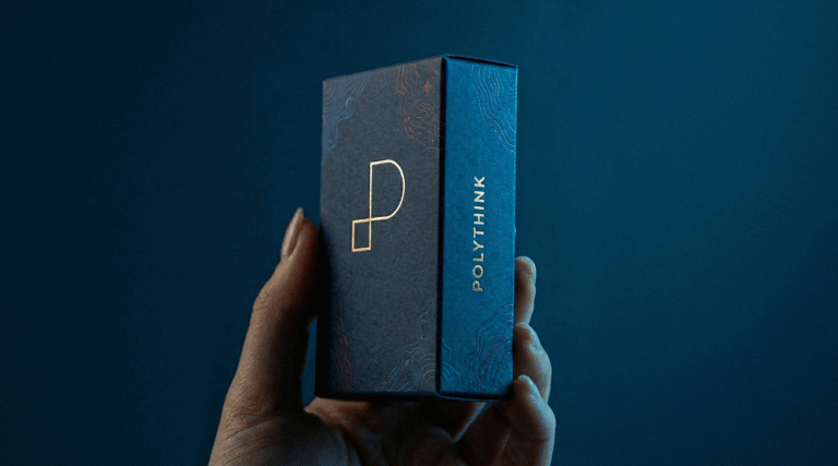 Comment la traçabilité intelligente (Blockchain, RFID) protège l’intégrité de votre marque, de la conception au suivi unitaire